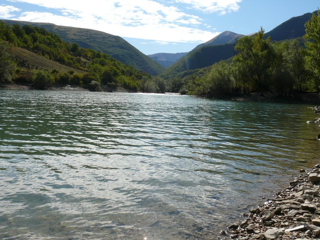 Отель Due Torri Сан-Северино-Марке Экстерьер фото